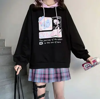 Japonų Harajuku juodas animacinis grafinis džemperis su gobtuvu moterims Mergaitės laisvas džemperis su gobtuvu Kawaii Mieli megztiniai Gimtadienio drabužiai