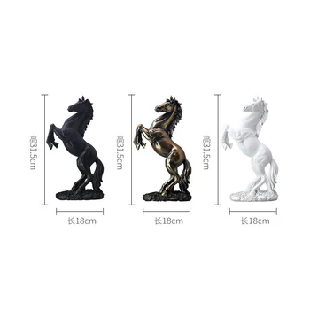 1PC 2021 europietiško stiliaus arklio skulptūros modelis Pagrindinis biuras Baras Karas Arklio statula Amatai Papuošalai Šiuolaikinės dervos meno dekoravimo dovana