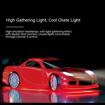 Miniatiūrinis nuotolinio valdymo pultas Automobilio LED žibintai Radijo nuotolinio valdymo pultas Sportinis automobilis Vaikai Lenktyninis automobilis Vairuojantis automobilis Dreifuojanti dideliu greičiu B